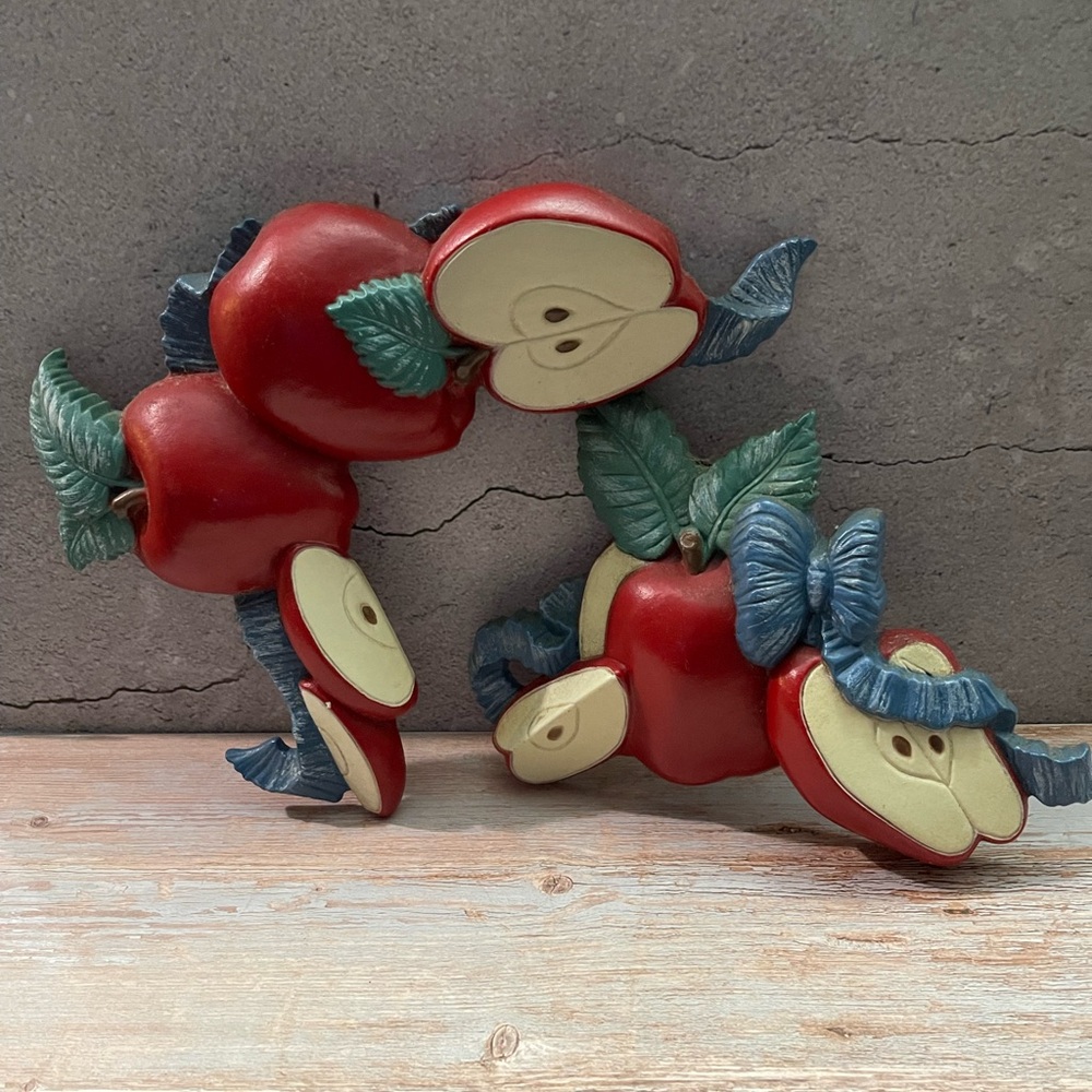 Homco Vintage Home Interior Plastic Red
Apples Blue Bow Wall Decor Set Of 2